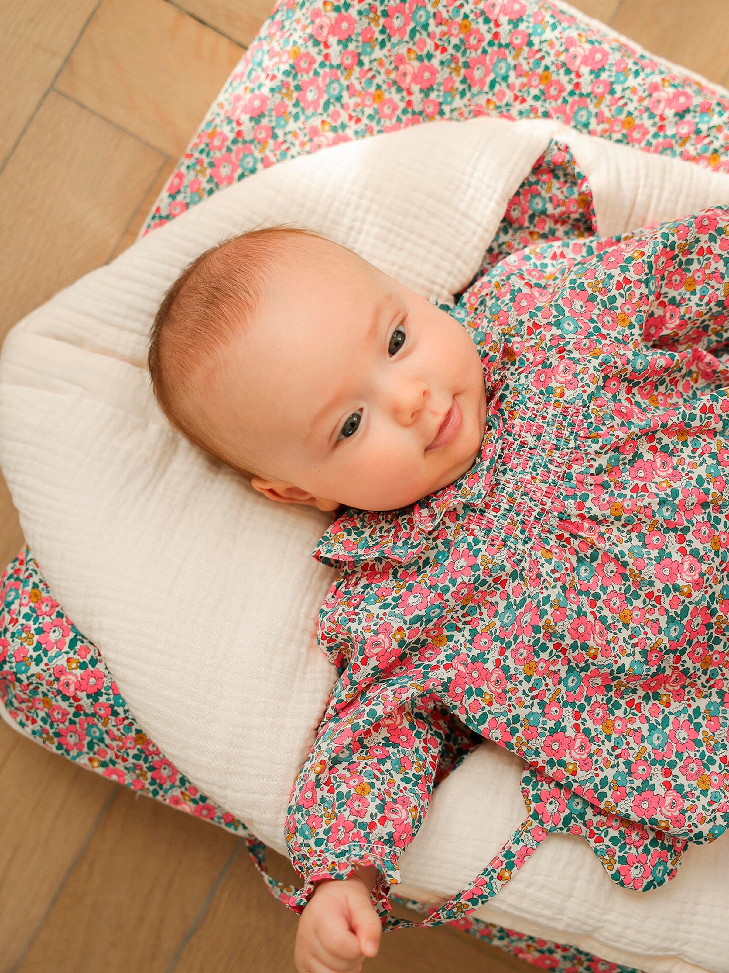 Envie de Fraise Bio-Kollektion: Baby Ausfahrsack aus Musselin mit Recycling-Polyester hellrosa