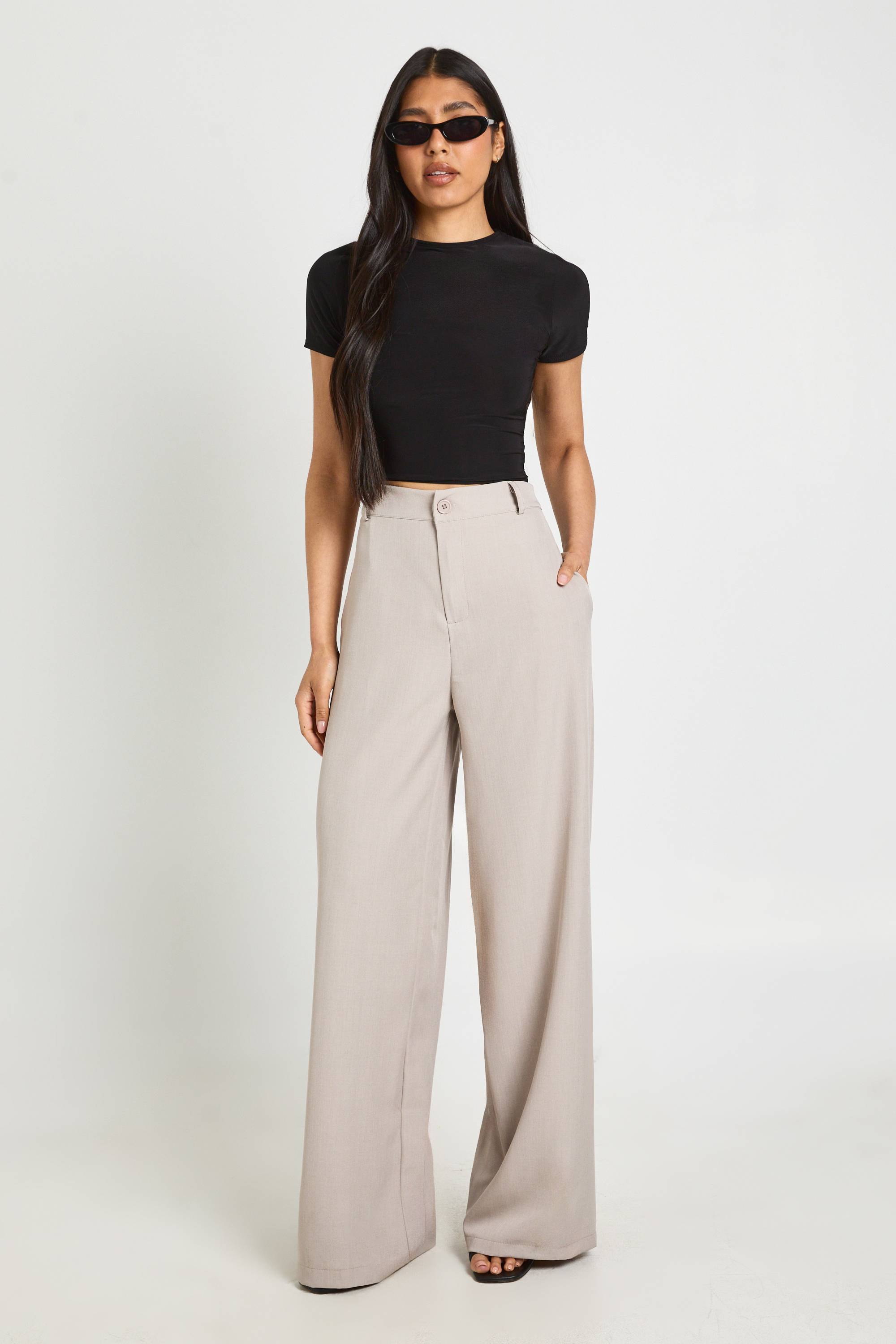 boohoo Haut Court Basique En Tissu Slinky À Manches Courtes Pour Grandes Tailles