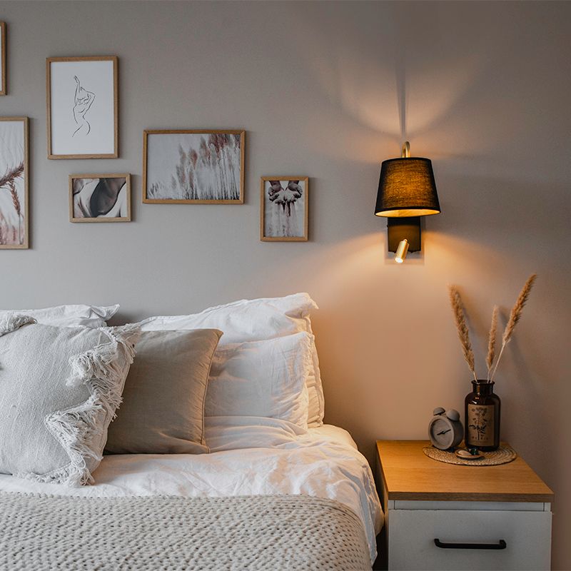 Moderne wandlamp zwart en goud met leeslamp - Renier