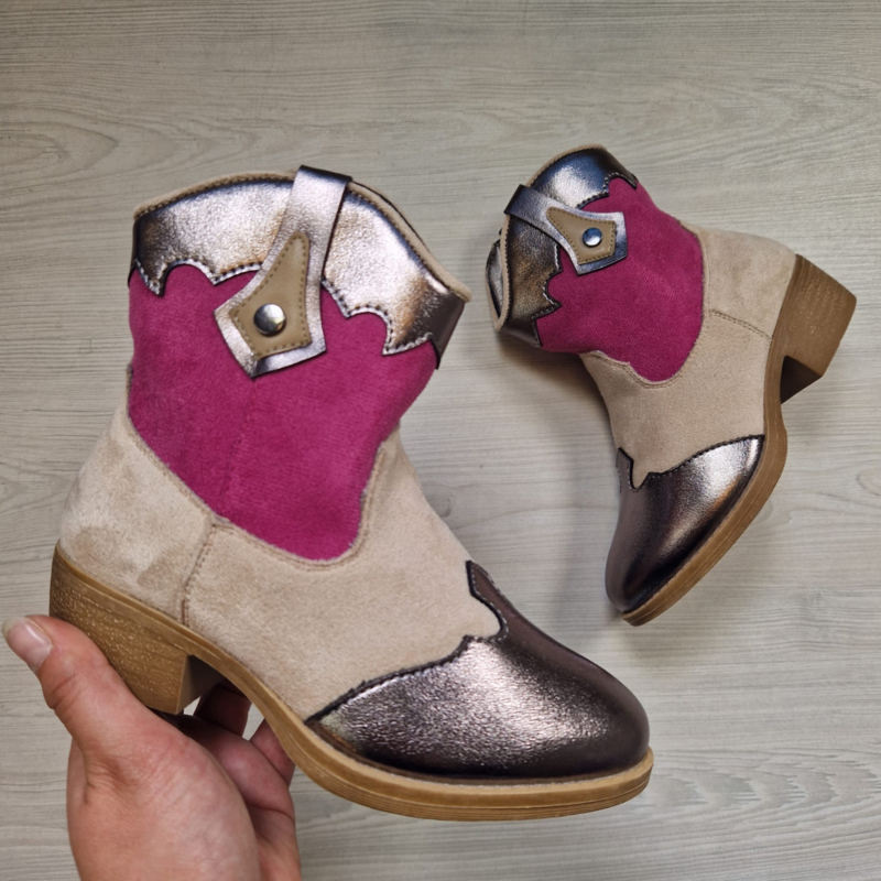 Colored cowboy boots - metalgun