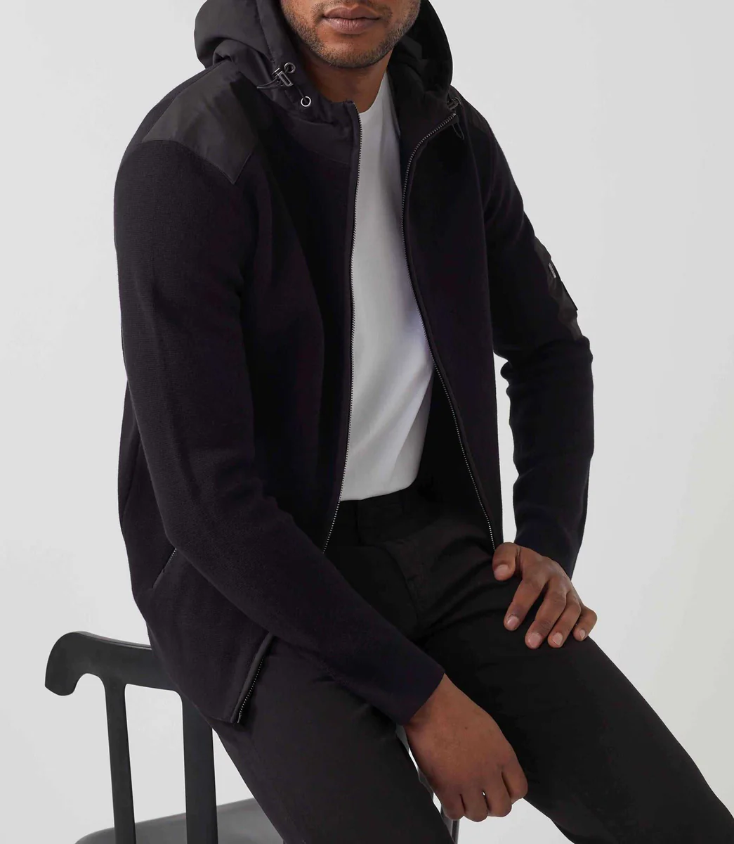 Gilet zippé à capuche noir 