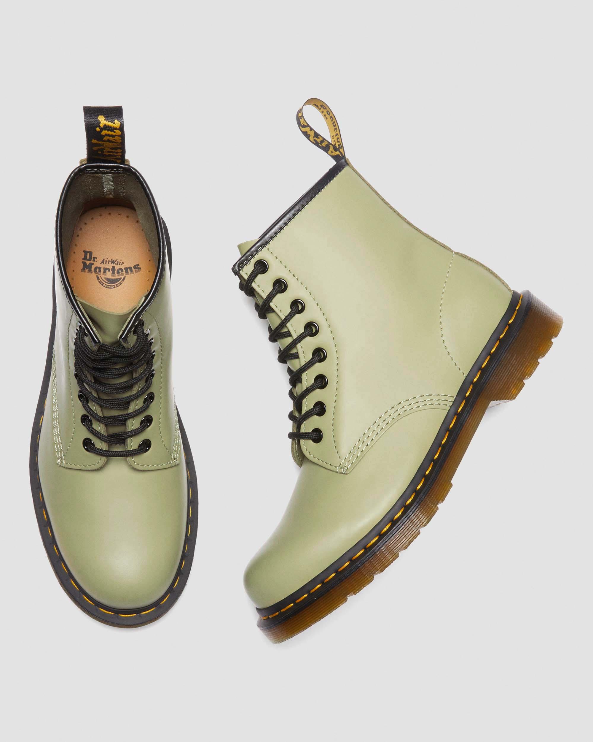 1460 Smooth Leather Lace Up Boots