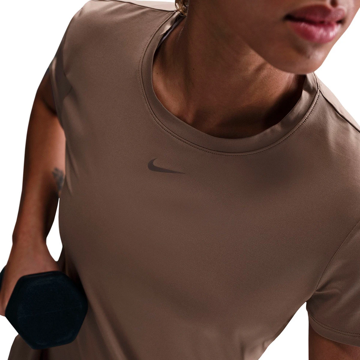 T-Shirt Nike One Classic Dri-FIT Mulher
