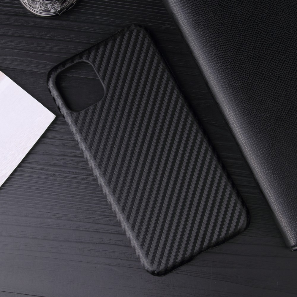 iPhone 11 Hardcase Hülle im Carbon Look - Schwarz
