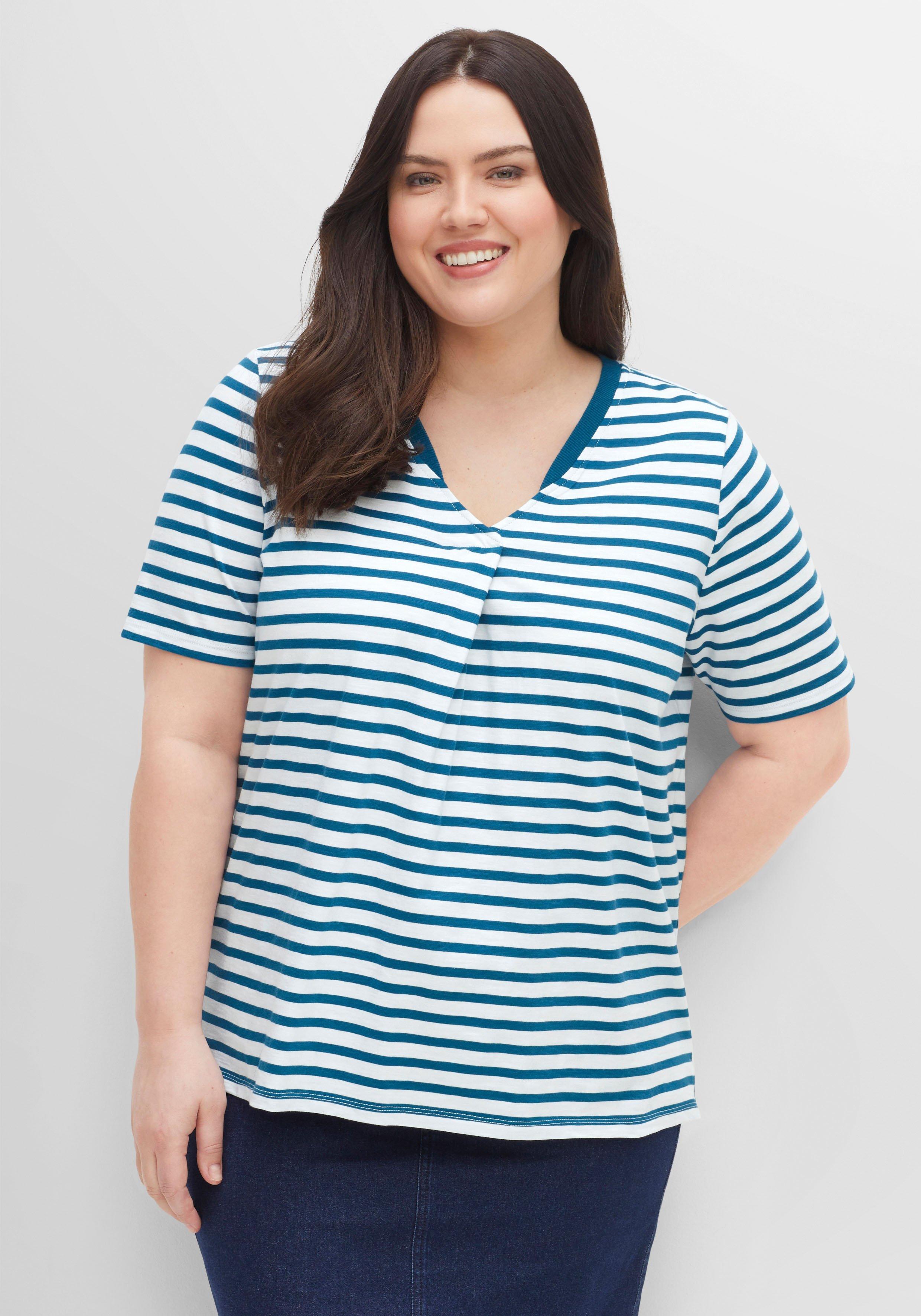 Shirt mit V-Ausschnitt und Ringeln