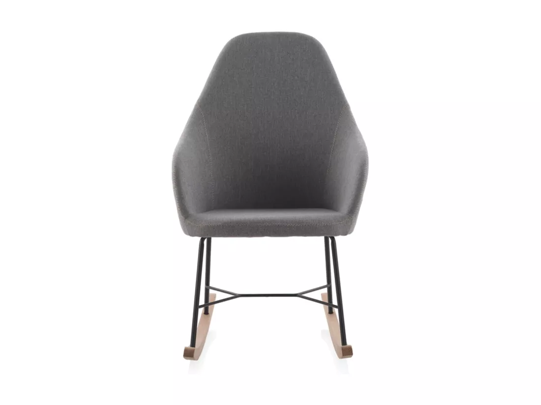 Chaise à bascule tapissée grise, pieds en métal et piètement en hêtre