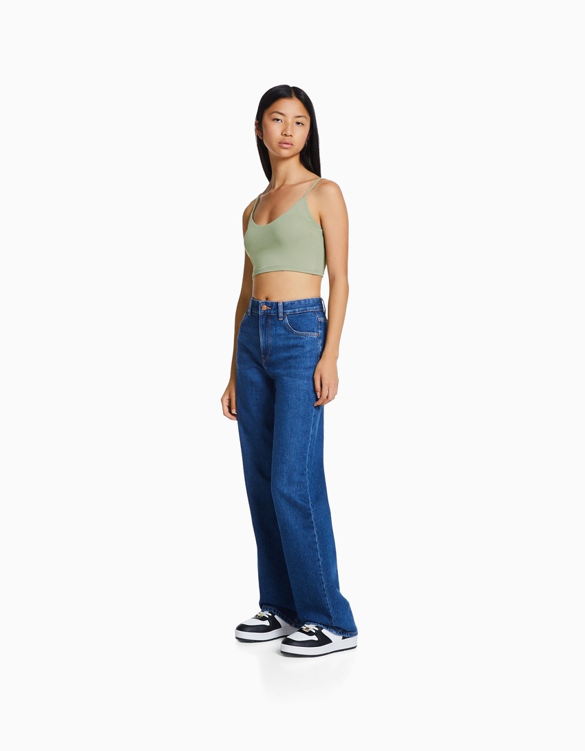 Top cropped de alças finas