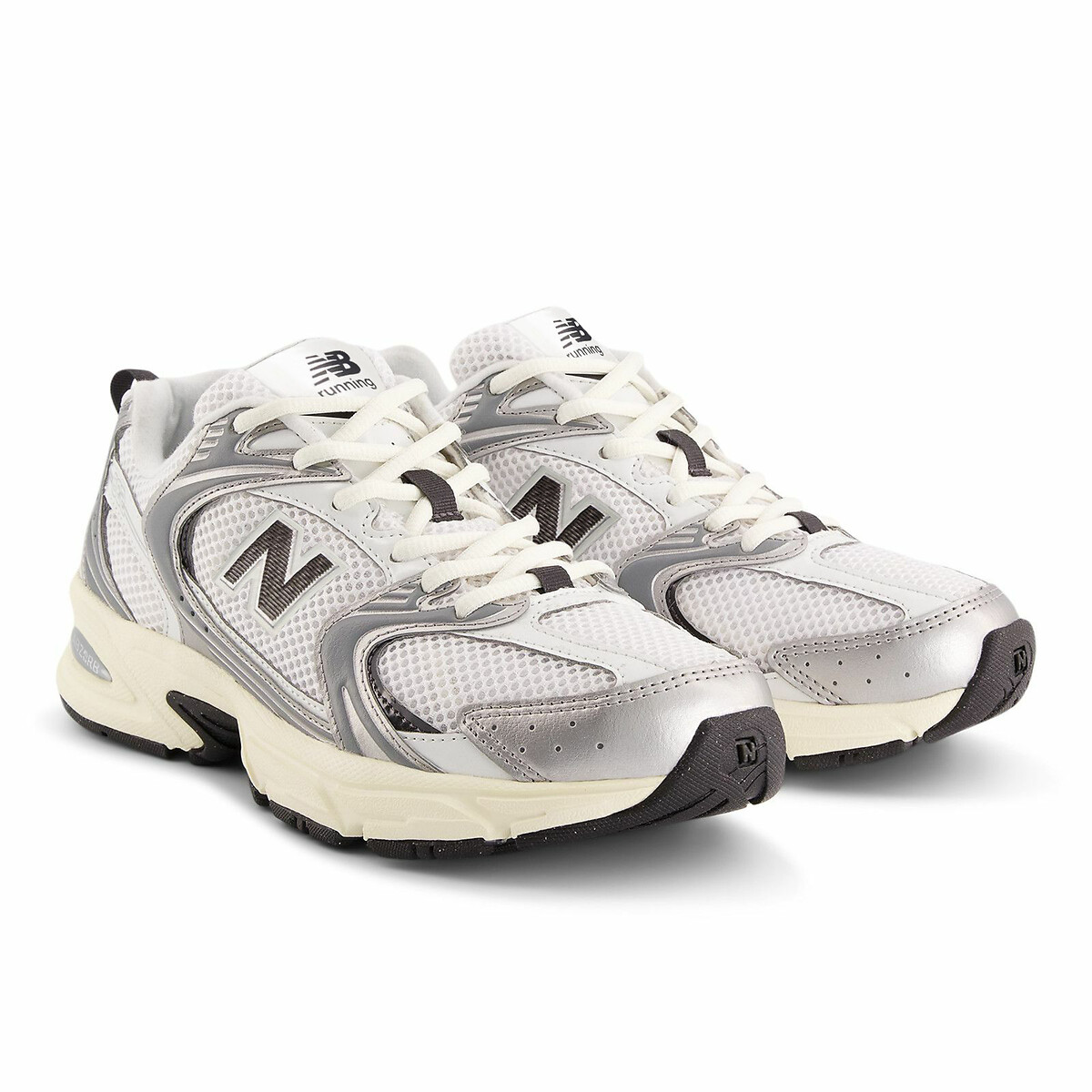 NEW BALANCE<br>Tênis 530