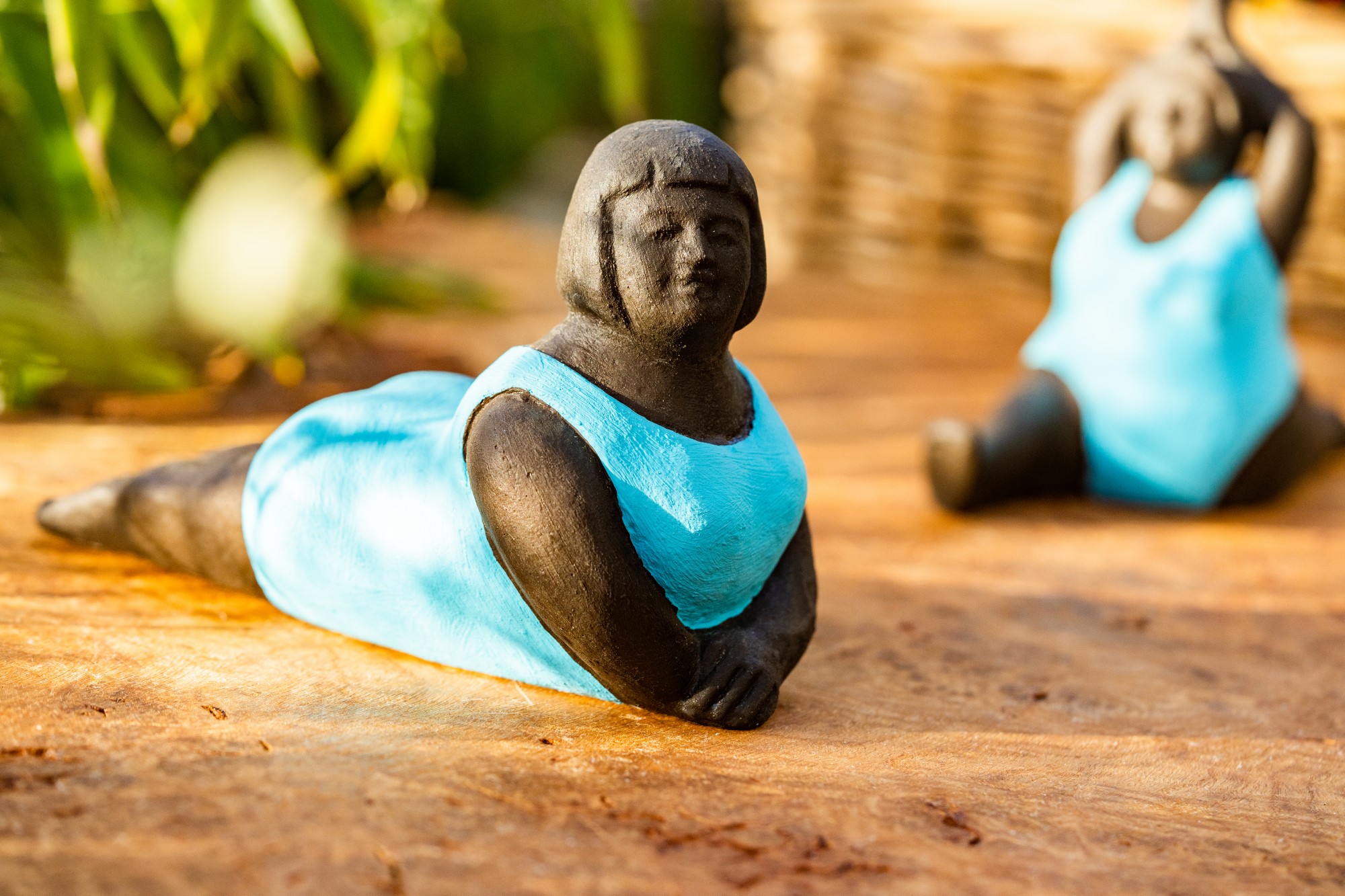 Zementfigur 'Yoga Lady', blau, schwarz, H 10 cm, B 20 cm, T 8 cm günstig bestellen