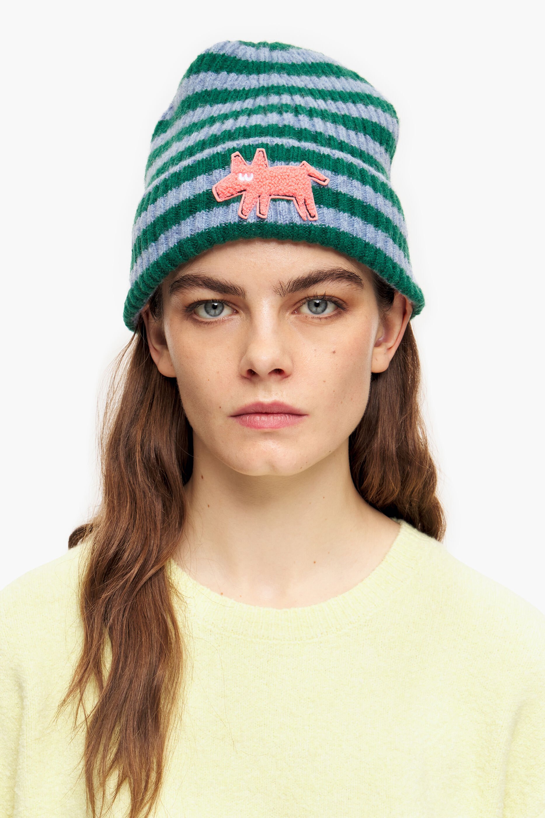 Gorro de tricô listrado verde