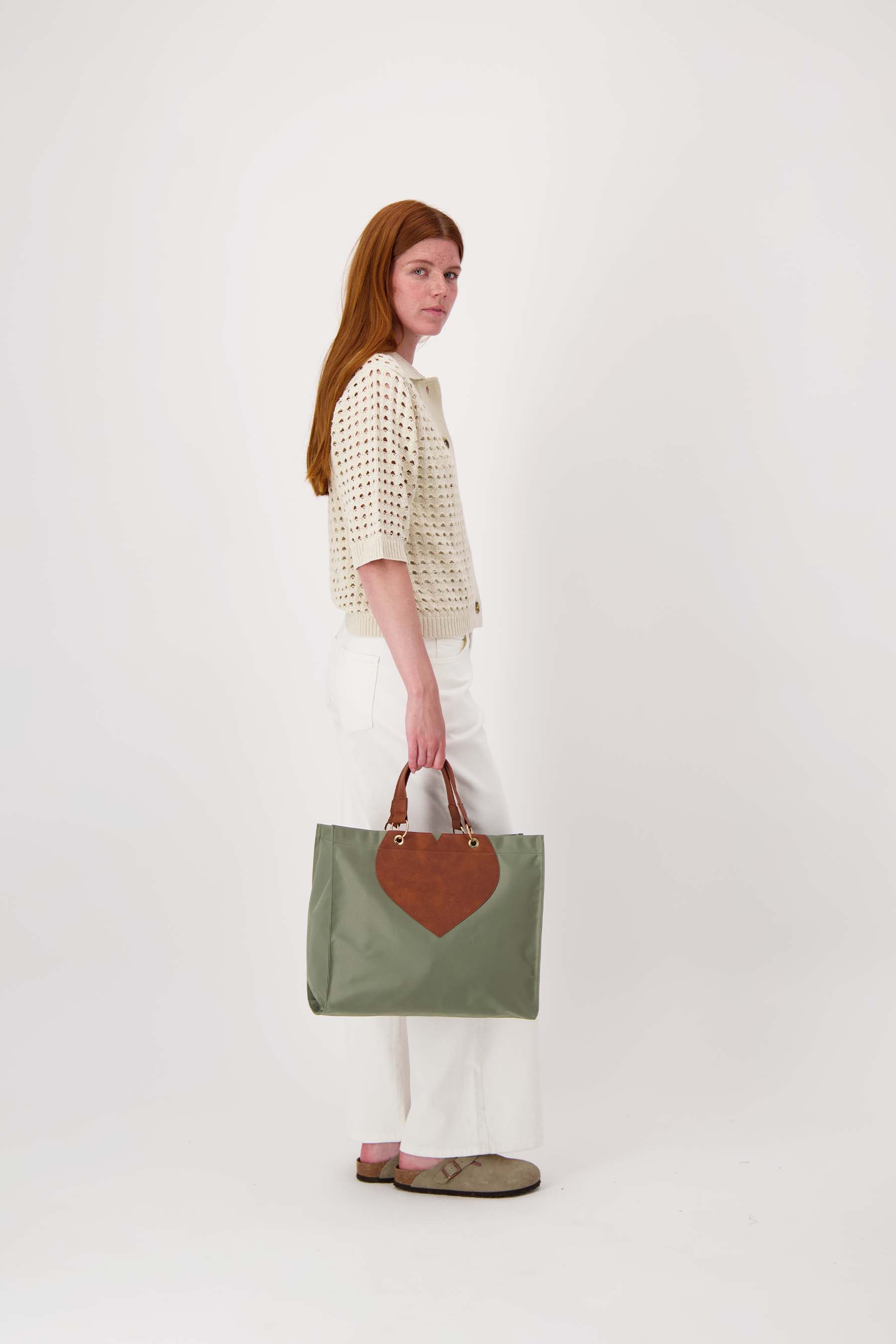 nylon shopper met hart