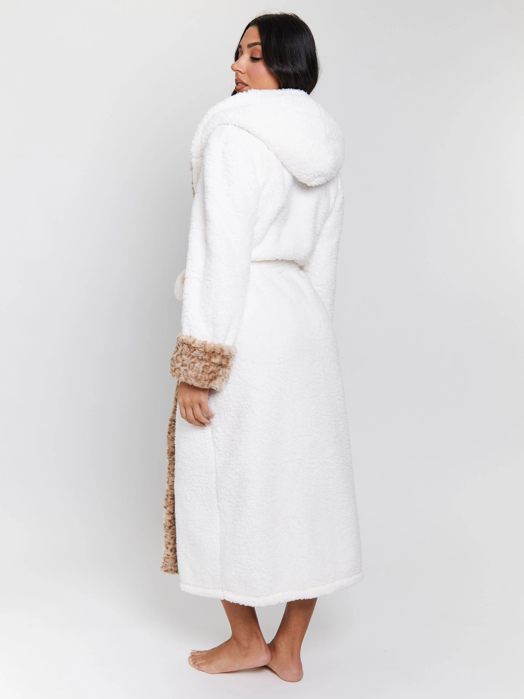 Crème - Loungeable Leopard Print Faux Fur Trim Midi Dressing Gown