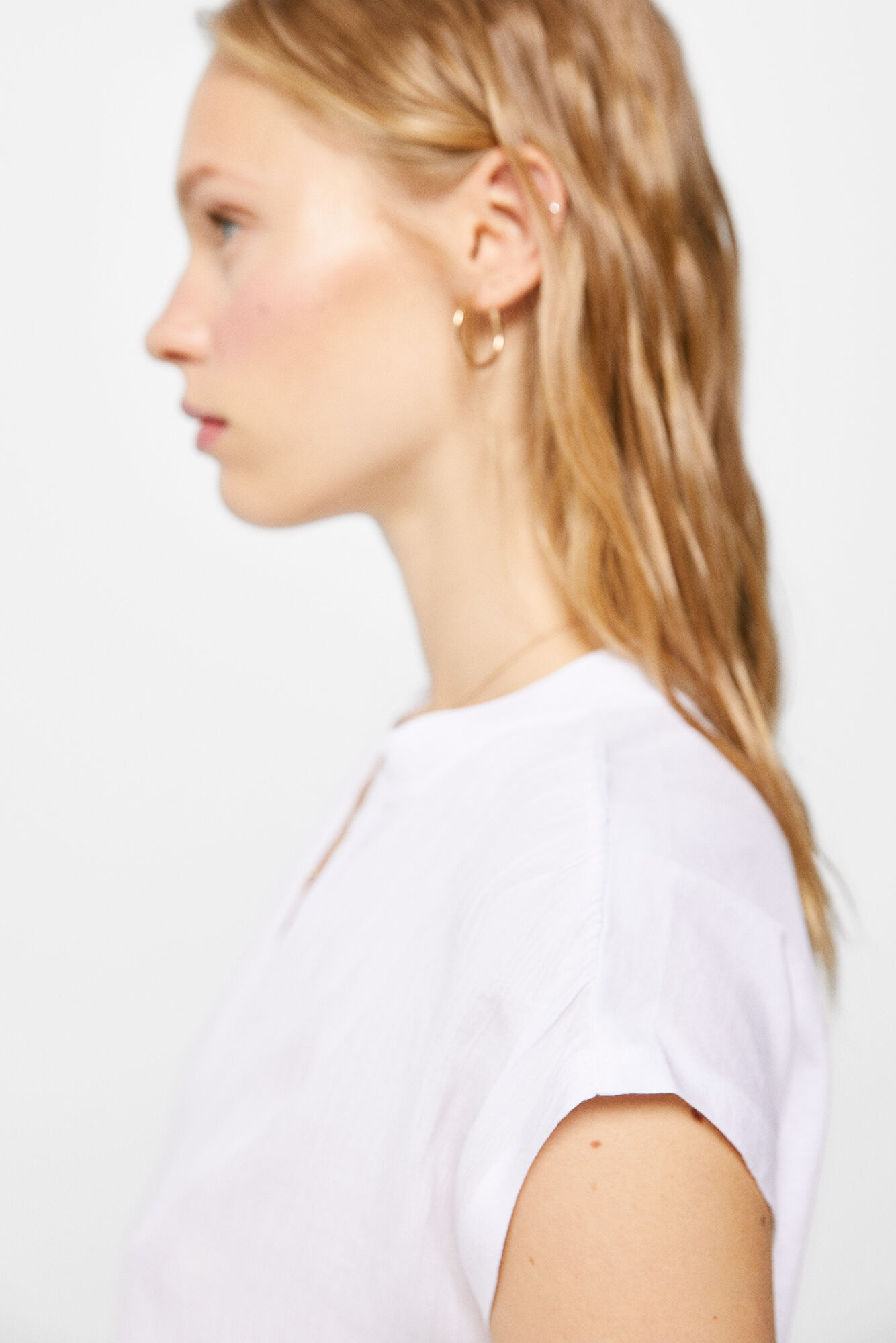 Blusa lisa de dois tecidos