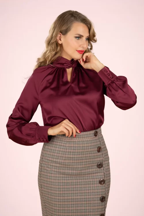 Vixen Twist satin blouse in wijnrood