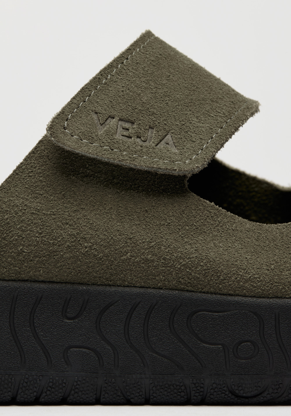 Veja Sandalen Etna Suede Soft Kaki Kaki Black
