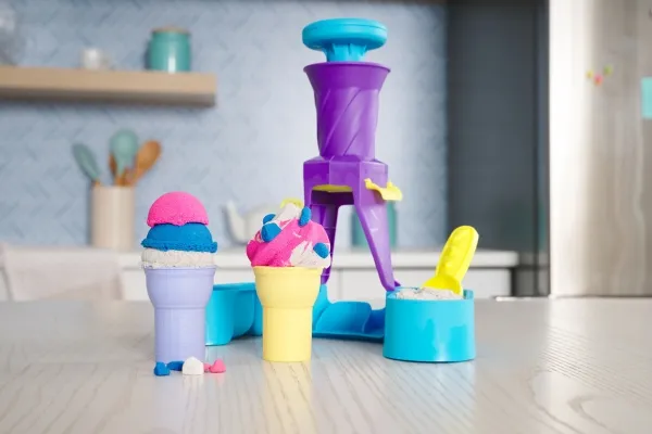Kinetic Sand Soft Serve Station