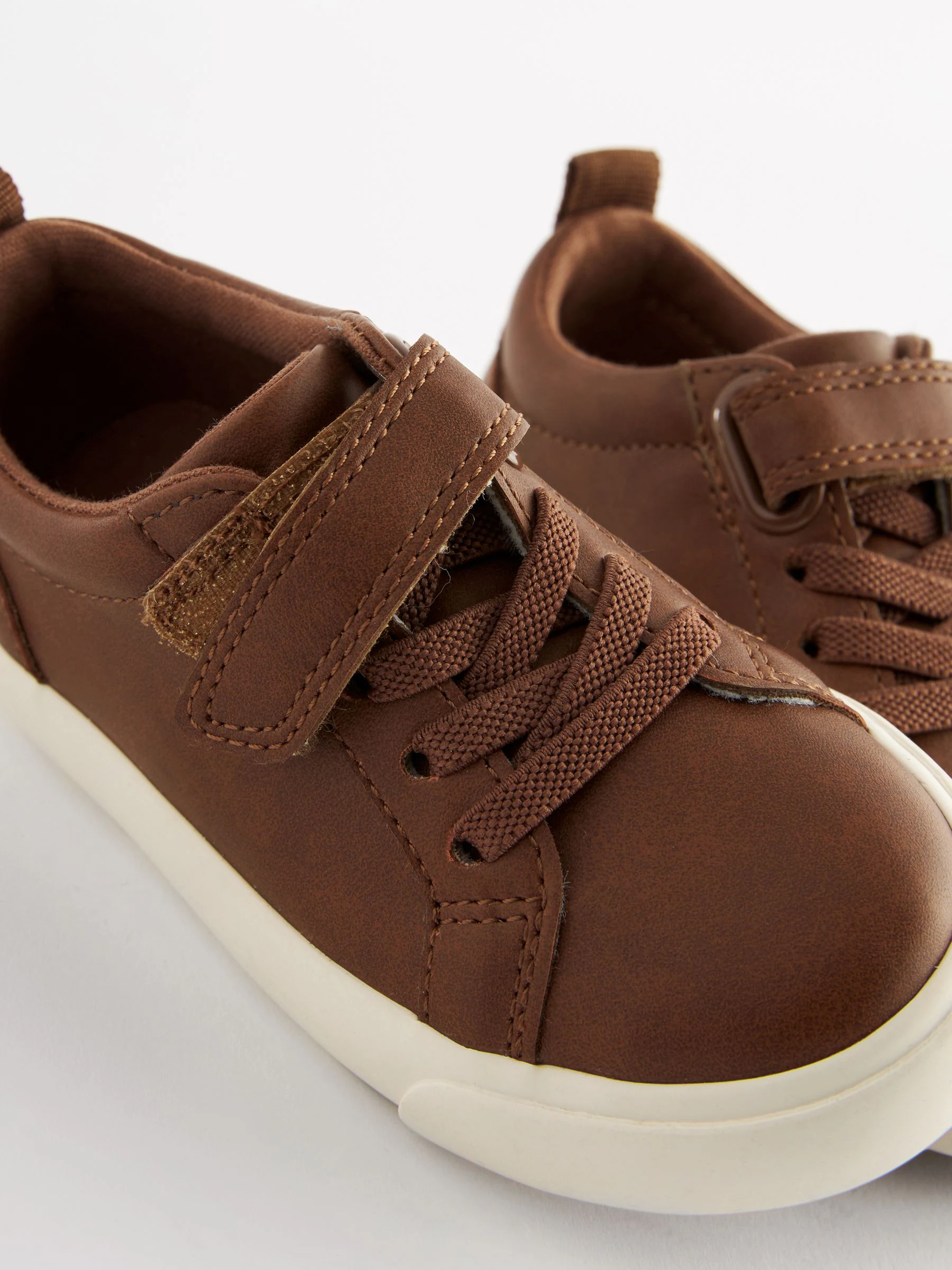 Lichtbruin - Sneakers met klittenbandsluiting en elastische veters