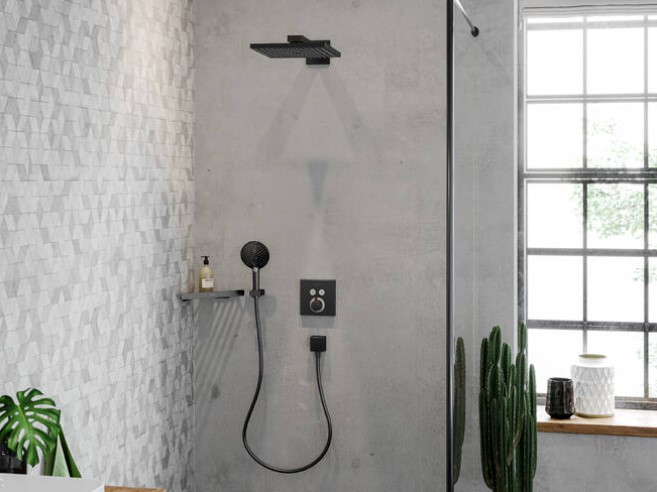 Hansgrohe Raindance E hoofddouche 30cm met wandarm zwart chroom geborsteld