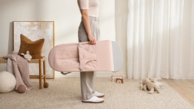 BabyBjörn Bliss Vippestol Vevet, Light Pink Melange