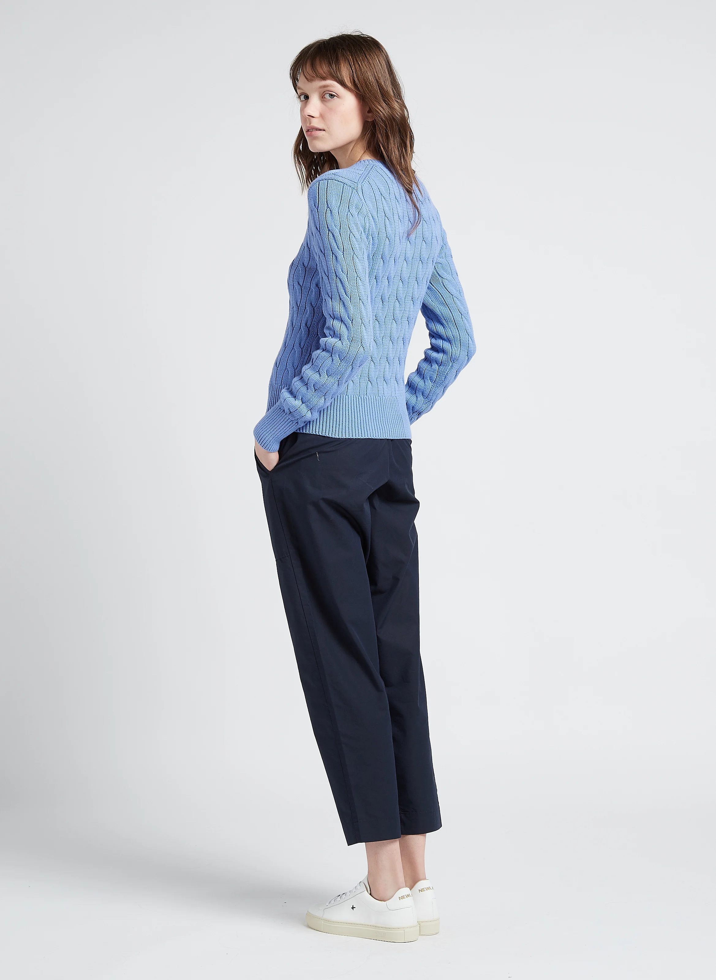 Gilet col rond en maille de coton torsadée | Bleu