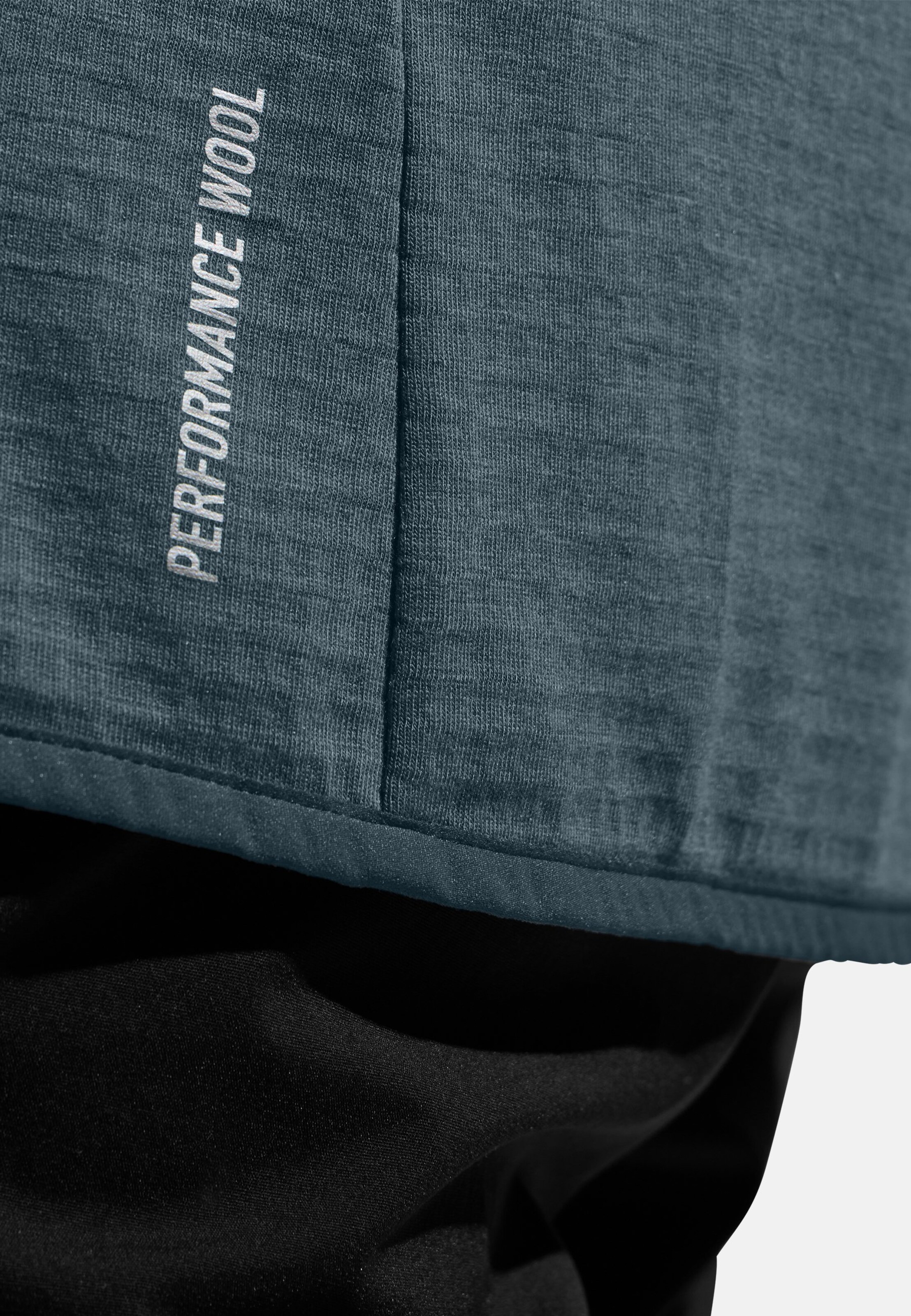 Ascent Mid Layer mit Kapuze und Reissverschluss in silver cloud - dark slate