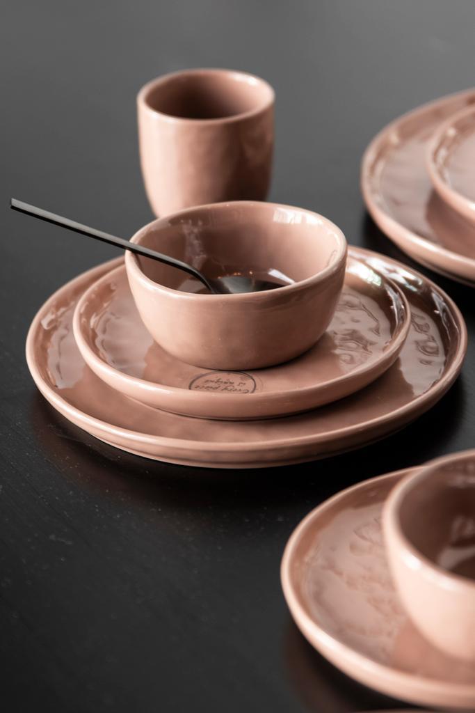 Gusta bord table tales freckle terracotta D 20 H 1,4 cm