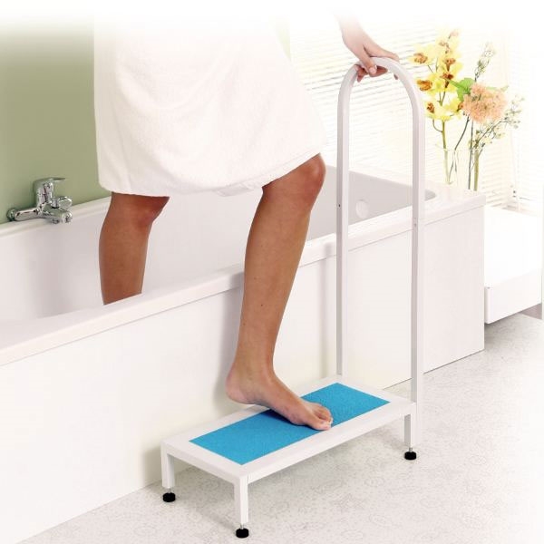 Marche/poignée salle de bain