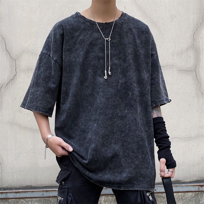 Porstina - Versleten T-shirt met korte mouwen en ronde hals