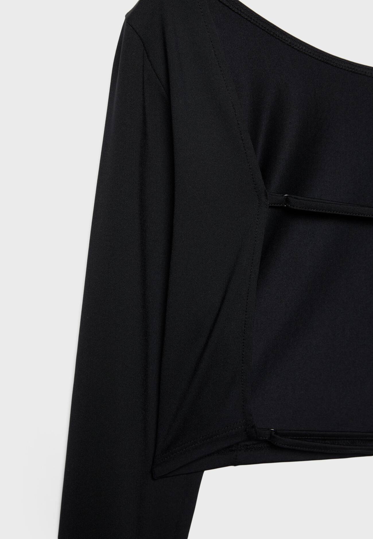 Camiseta com costas de alças