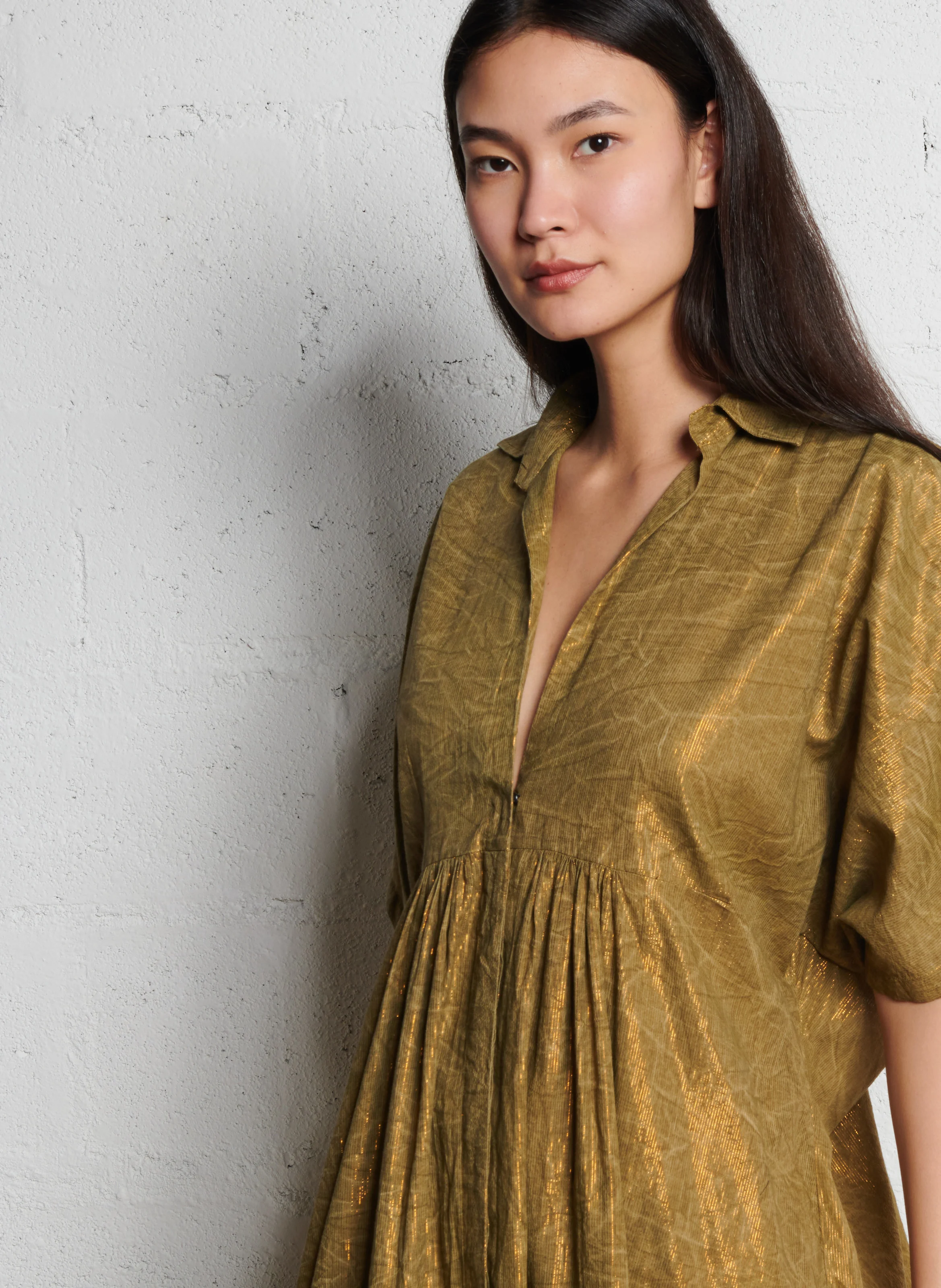 DAVIALI - Robe longue droite col V en coton mélangé | Vert
