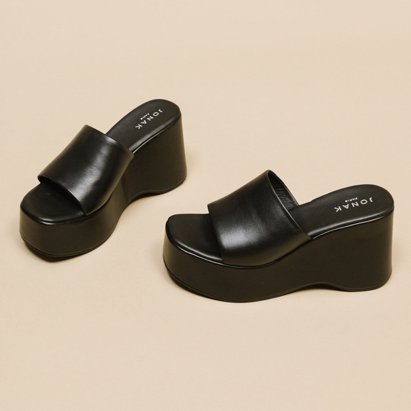 Jonak Mules en Cuir Naelle noires - Talon 9 cm