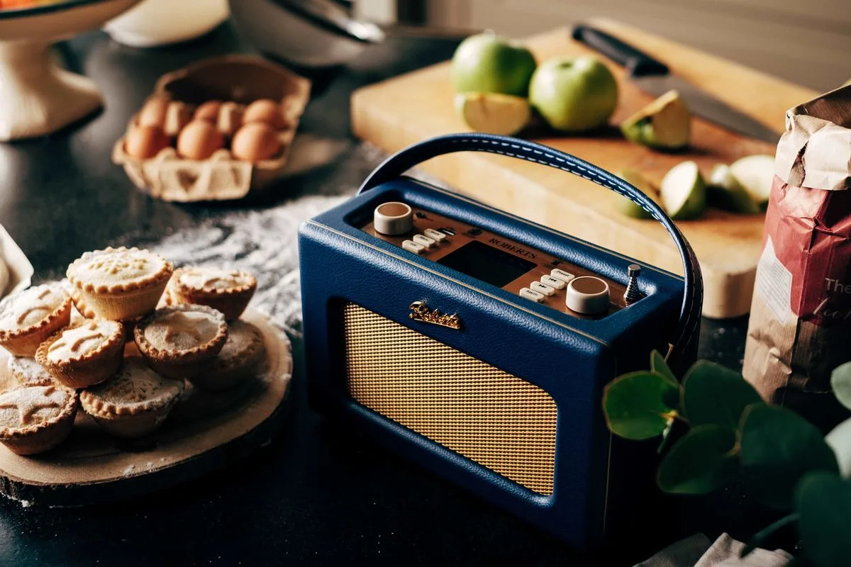 Roberts Revival iStream 3L Bleu foncé Enceintes connectées
