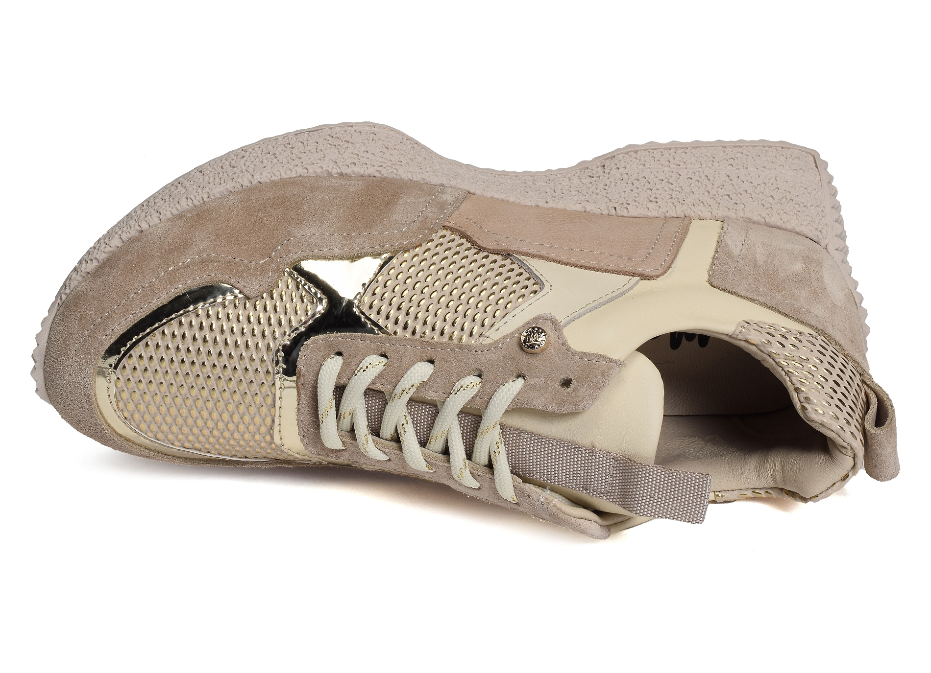 Fergie beige