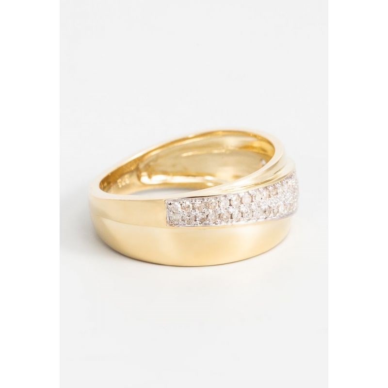 Bague  Or jaune et Diamants 