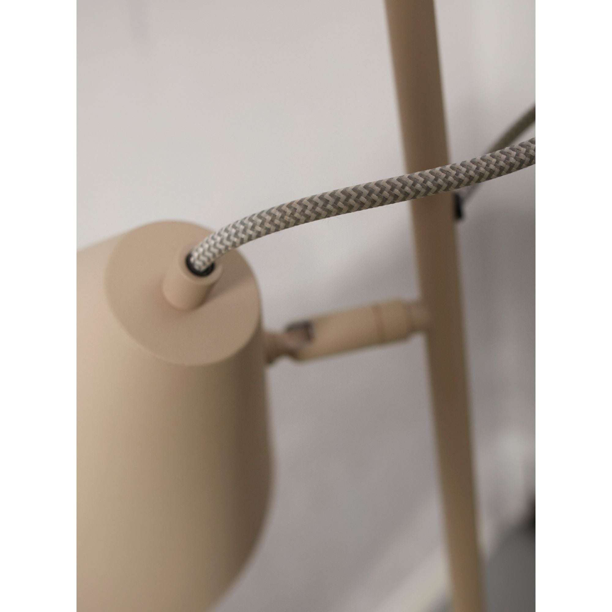 it's about RoMi Vloerlamp Lisbon - Zand - 25x35.5x151cm