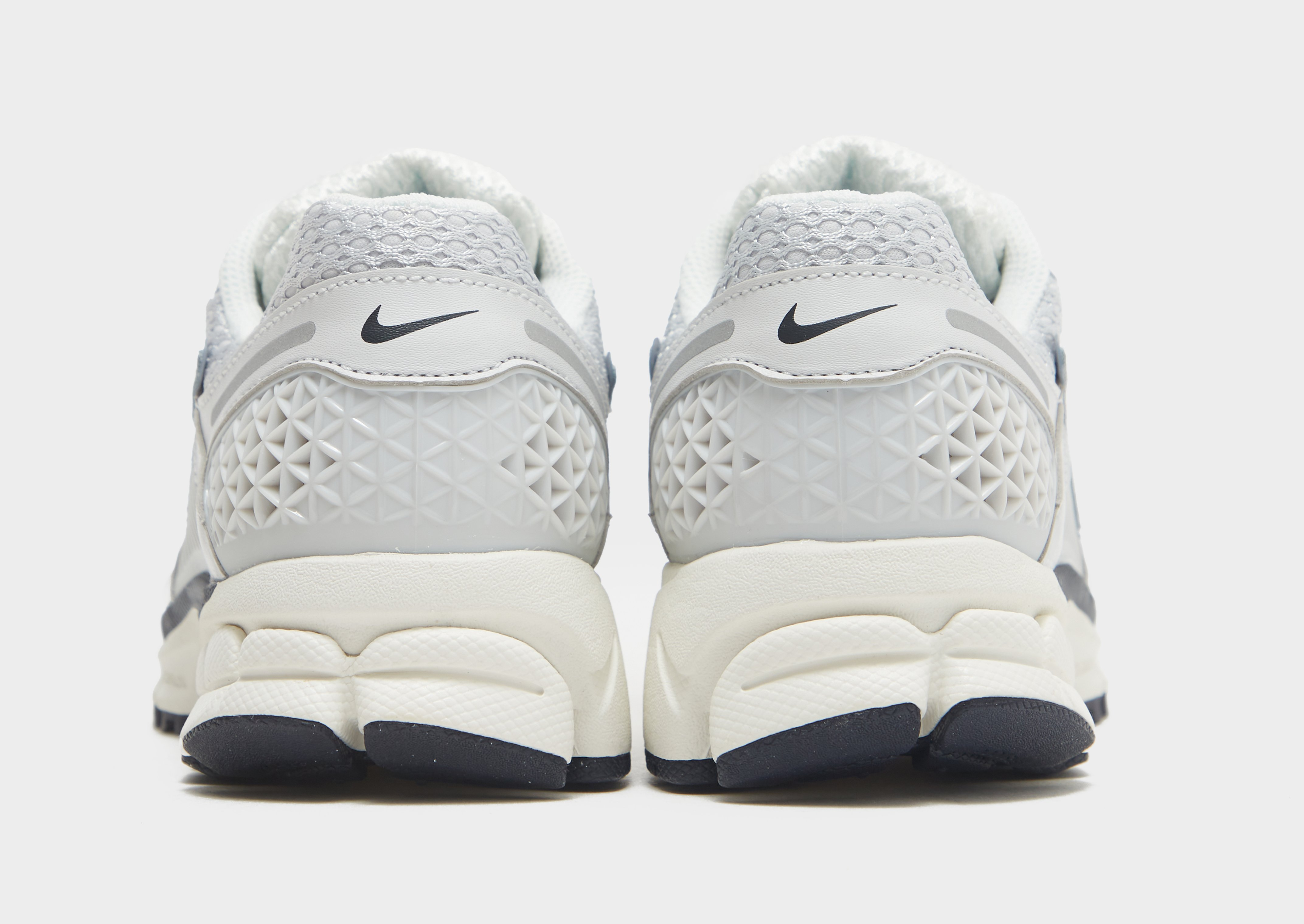 Nike Zoom Vomero 5 Women's