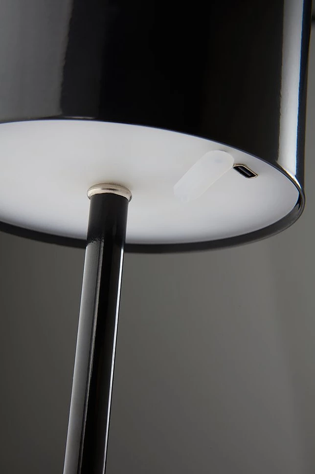 ARA bordlampe LED bærbar