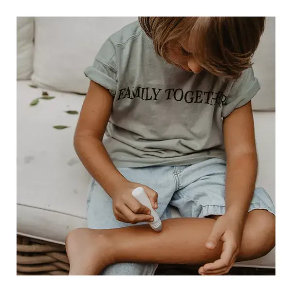 Suavinex Roll-On de Citronela para Picadas de Mosquito em Bebês a partir de 6 Meses - 15 mL