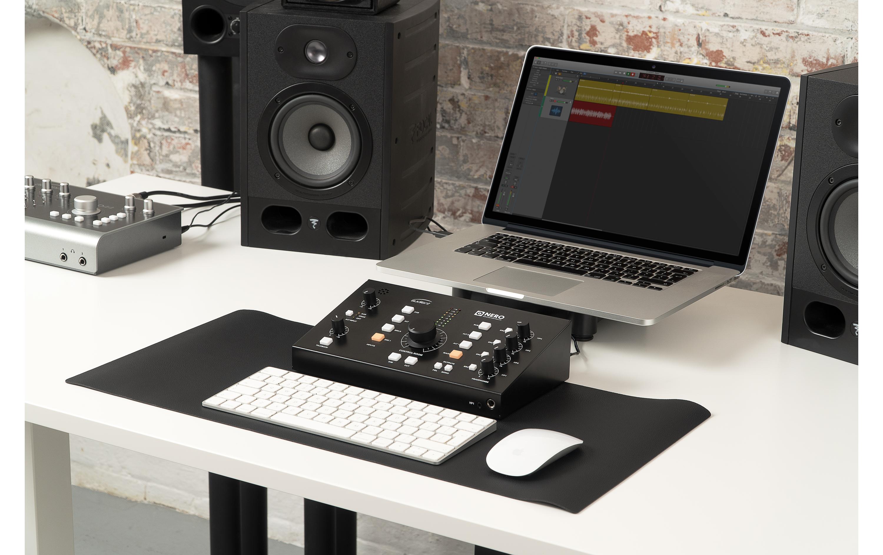 Monitorcontroller NERO<br>Monitorcontroller im Desktopformat