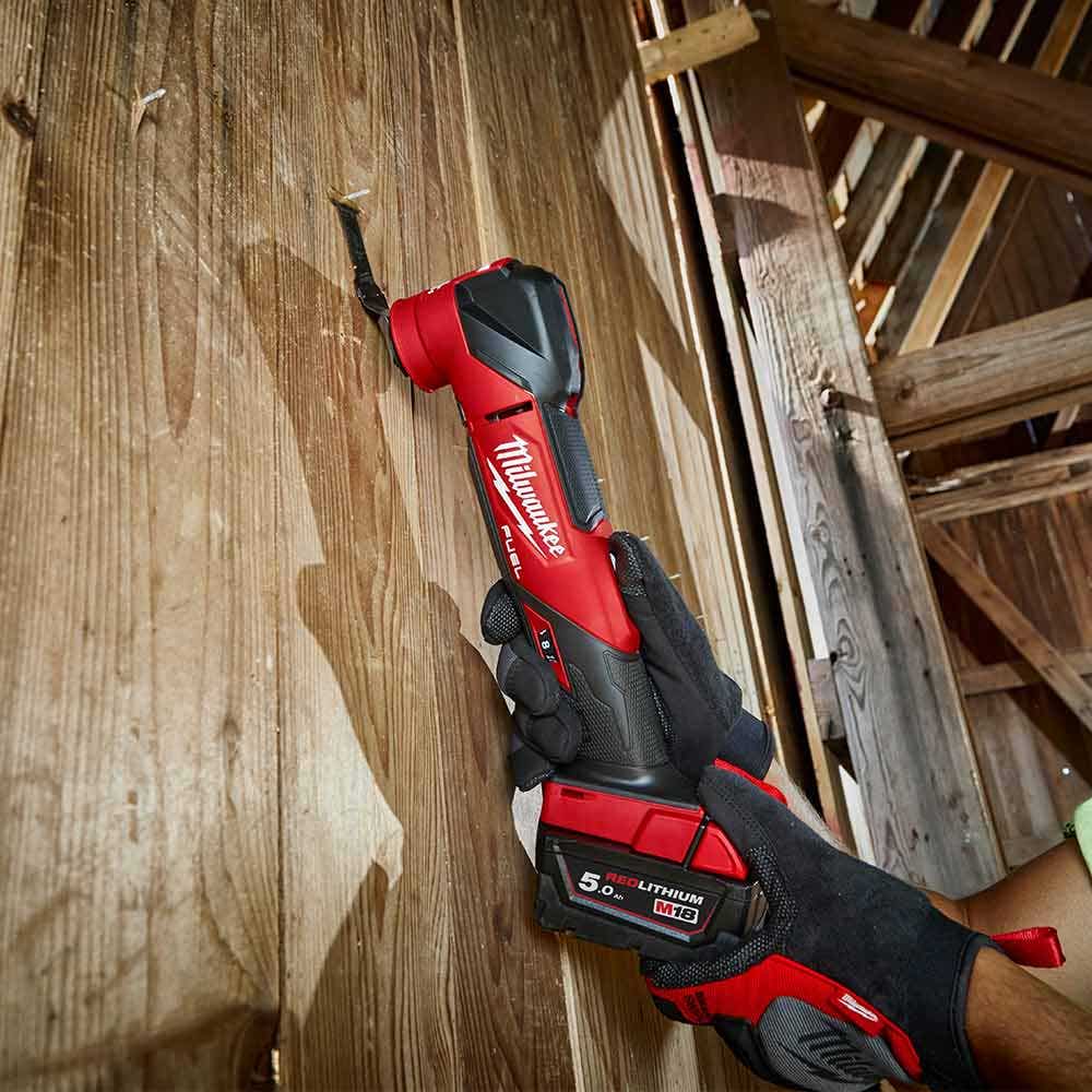 Ferramenta multifuncional oscilante sem escova MILWAUKEE FUEL™ 18V Skin M18FMT-0
