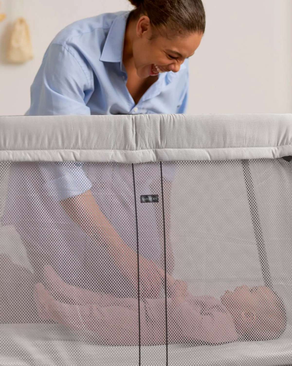 BabyBjörn Reiseseng Baby 0-3år – m/ Madrass, Reisebag og Overtrekkslaken | Travel Crib Light