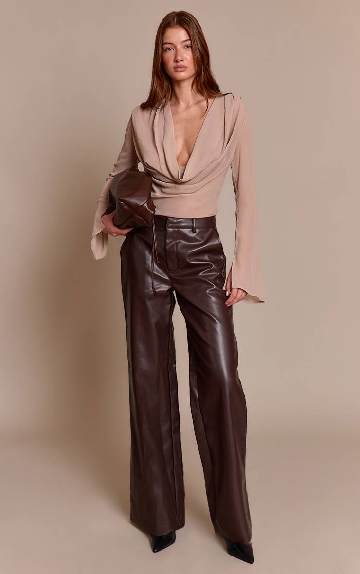 Gris Pierre Blouse En Mousseline À Col Bénitier Et Décolleté Plongeant