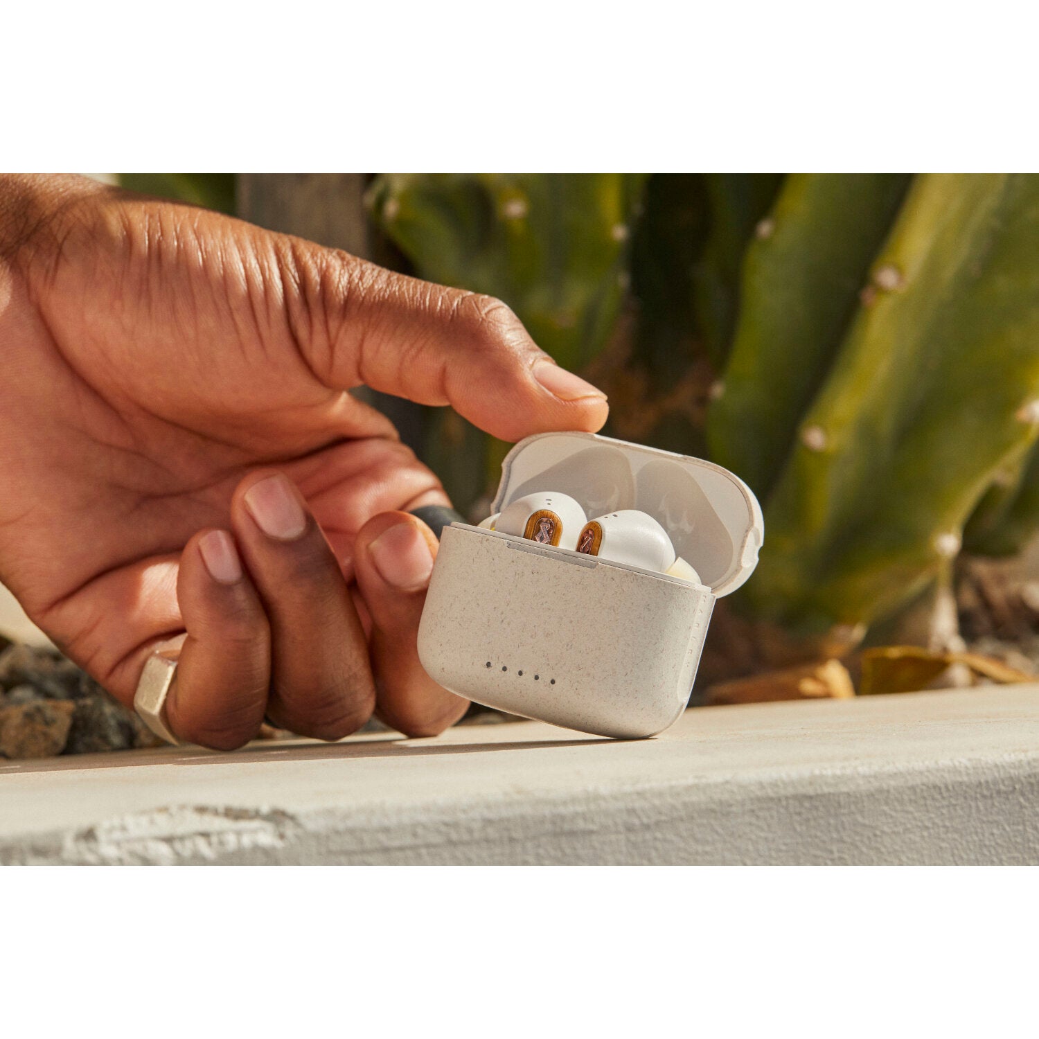 House of Marley Redemption ANC 2 Cream true wireless oordopjes