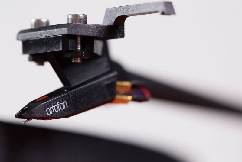 Pro-Ject - VT-E R - Platenspeler - Wit