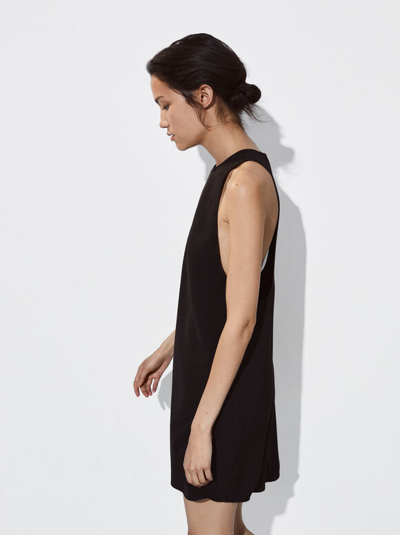 Vestido curto com decote halter - Preto
