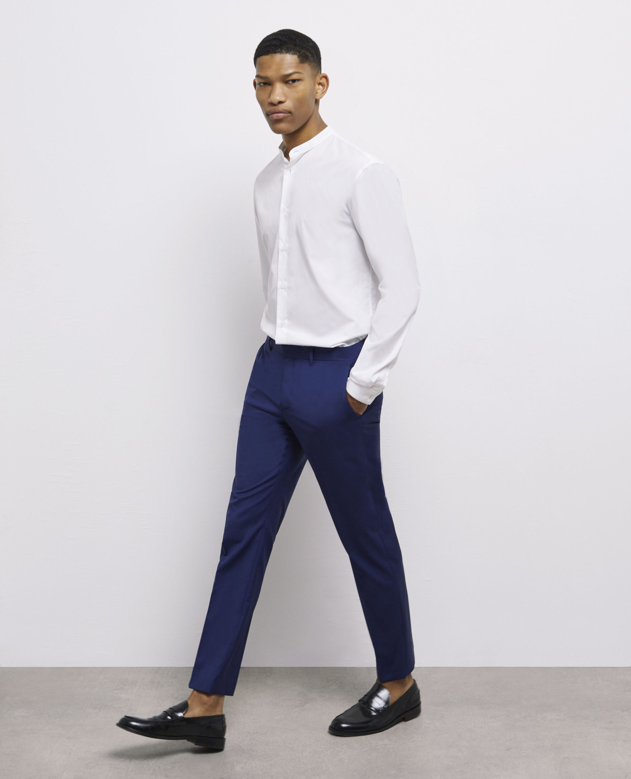 Pantalon de costume micro motif bleu marine