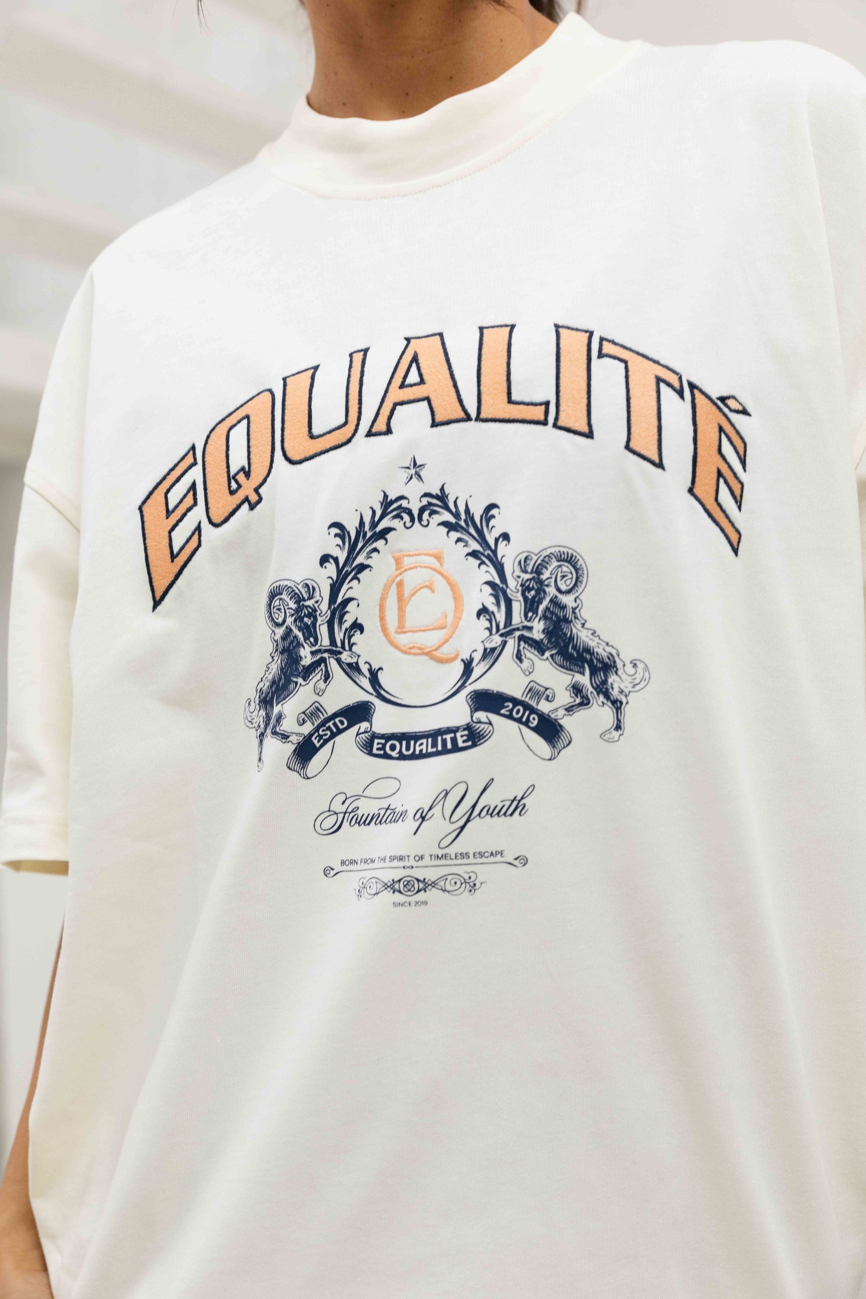 Equalité Dani Boxy T-Shirt Dames Gebroken Wit