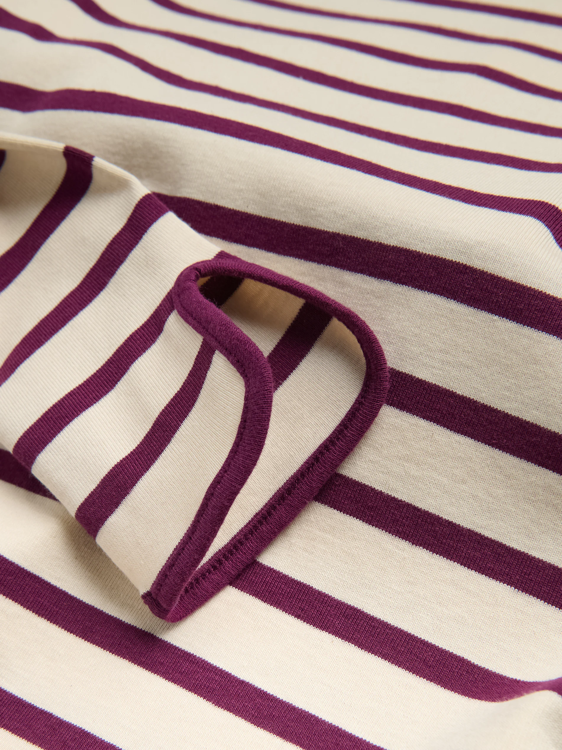 Gestreiftes Langarmshirt