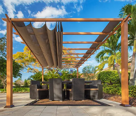 Aluminium Pergola in Holzoptik, ca. 350 x 505 cm