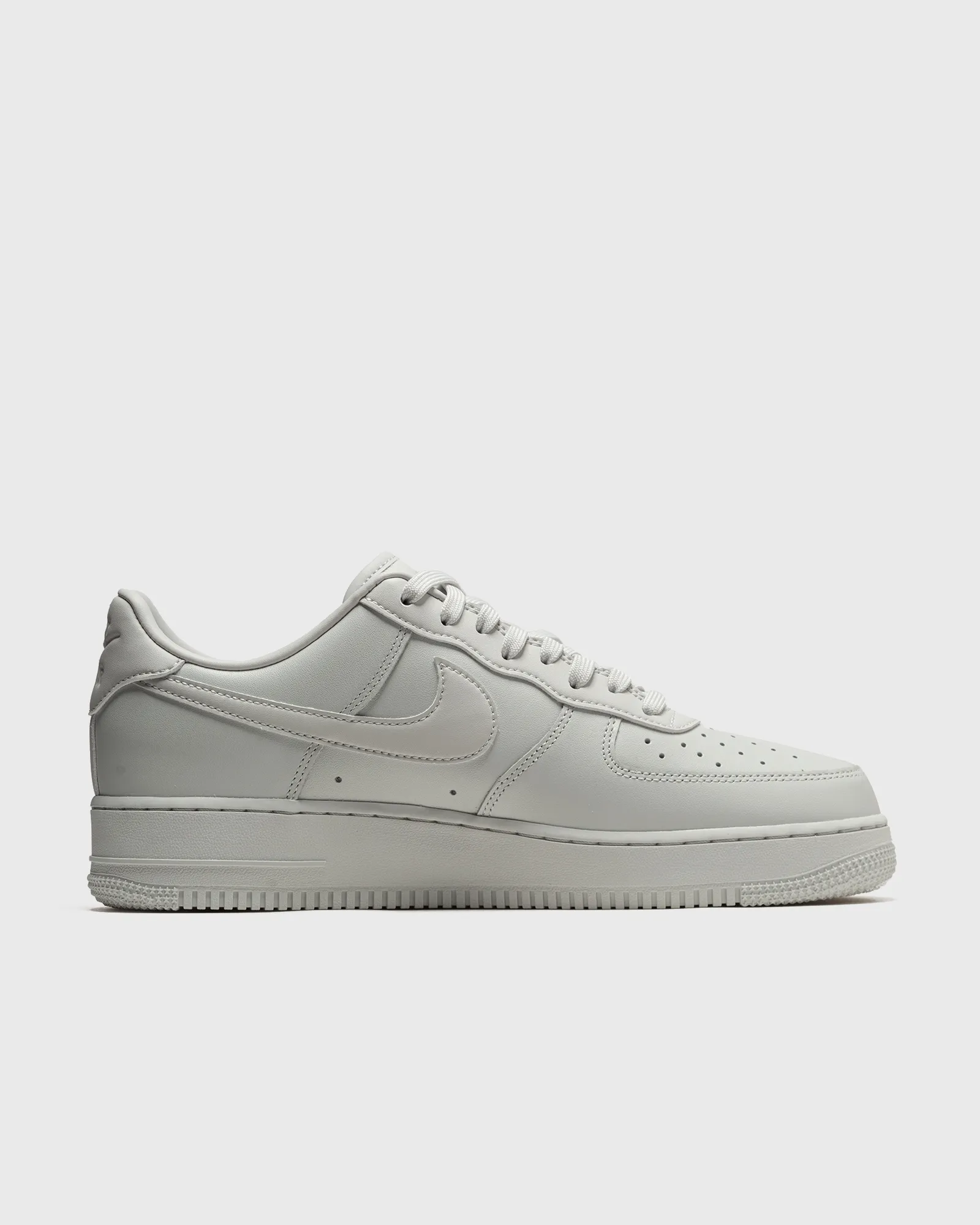 Nike AIR FORCE 1 '07 FRESH